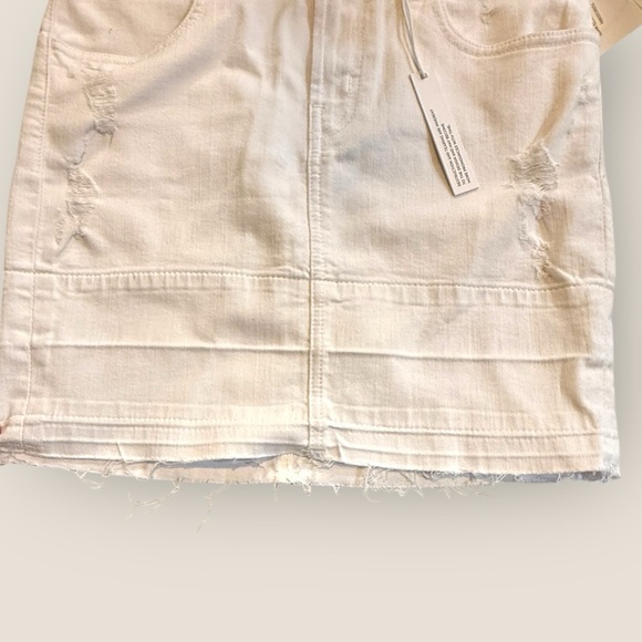 J Brand | Leila Mid Rise White Denim Pencil Skirt | Size 26 - Picture 4 of 11